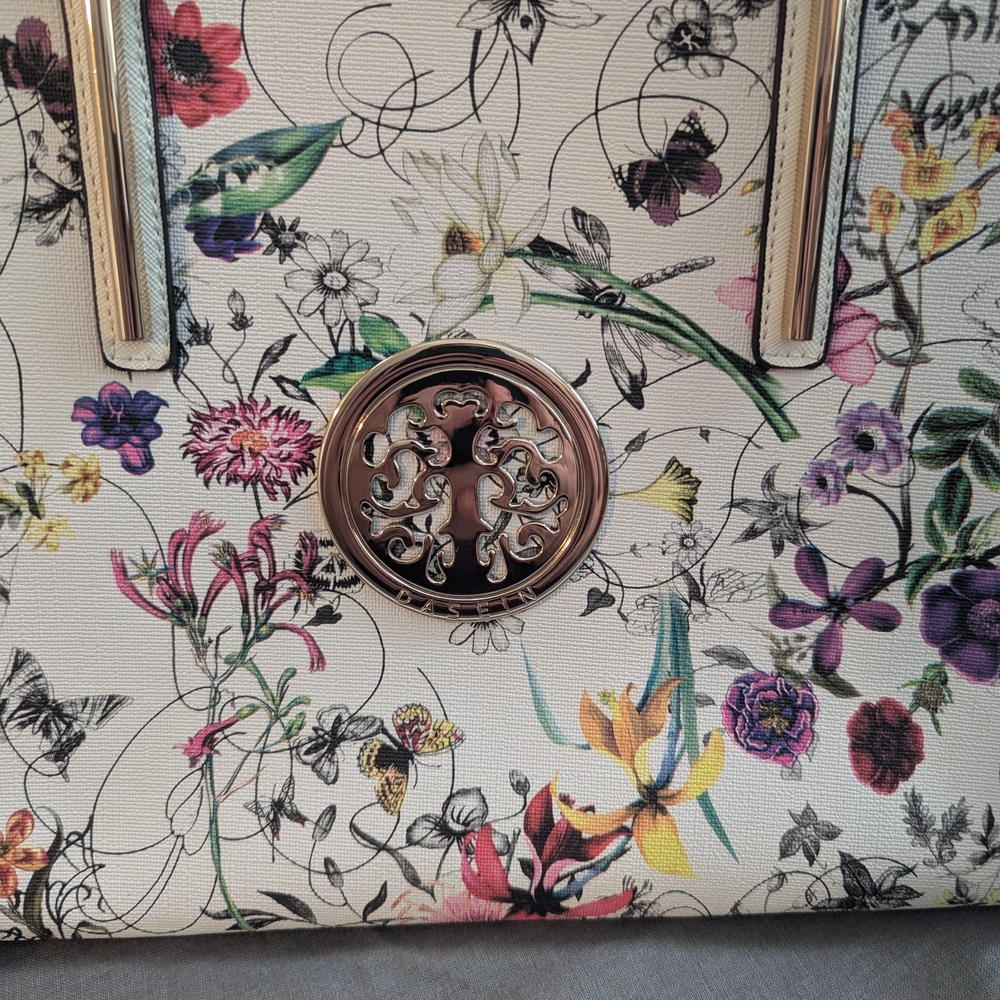 Elegant Floral Satchel with Gold Details - Picture 2 of 10